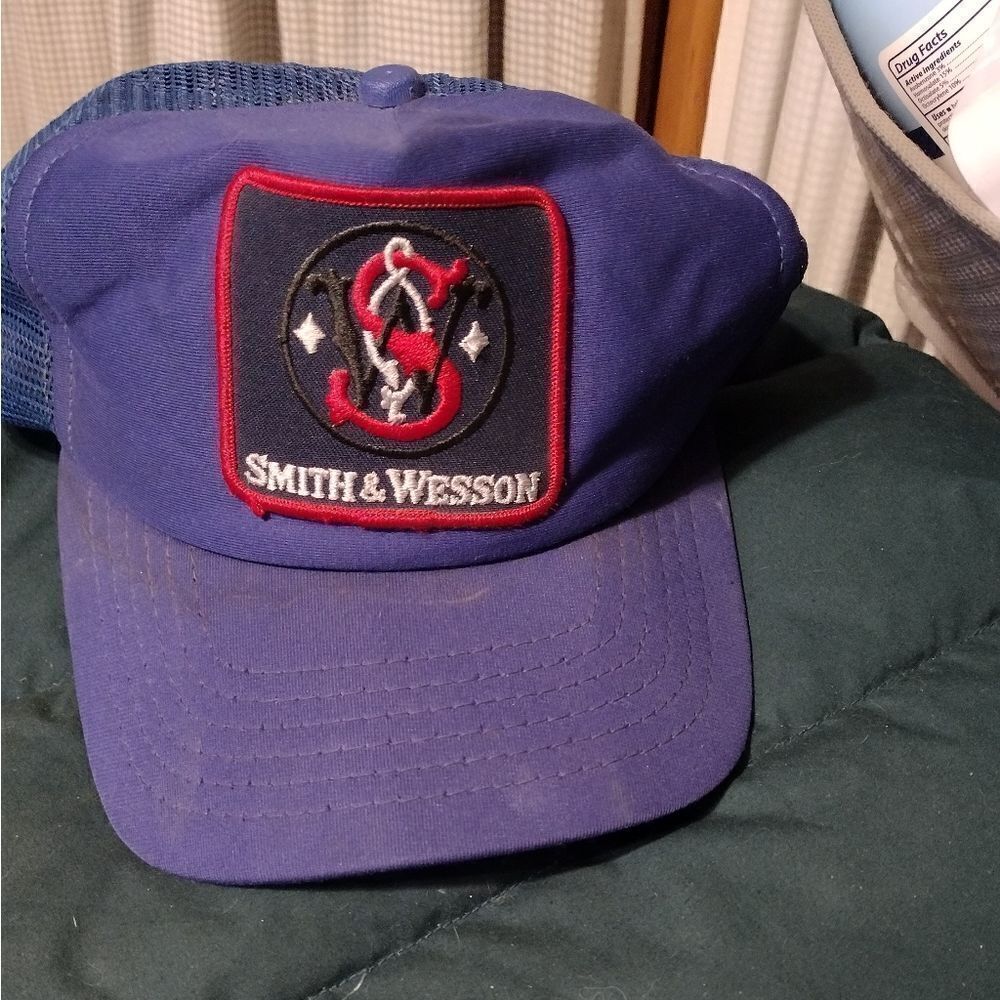 Vintage Smith and Wesson truckers cap